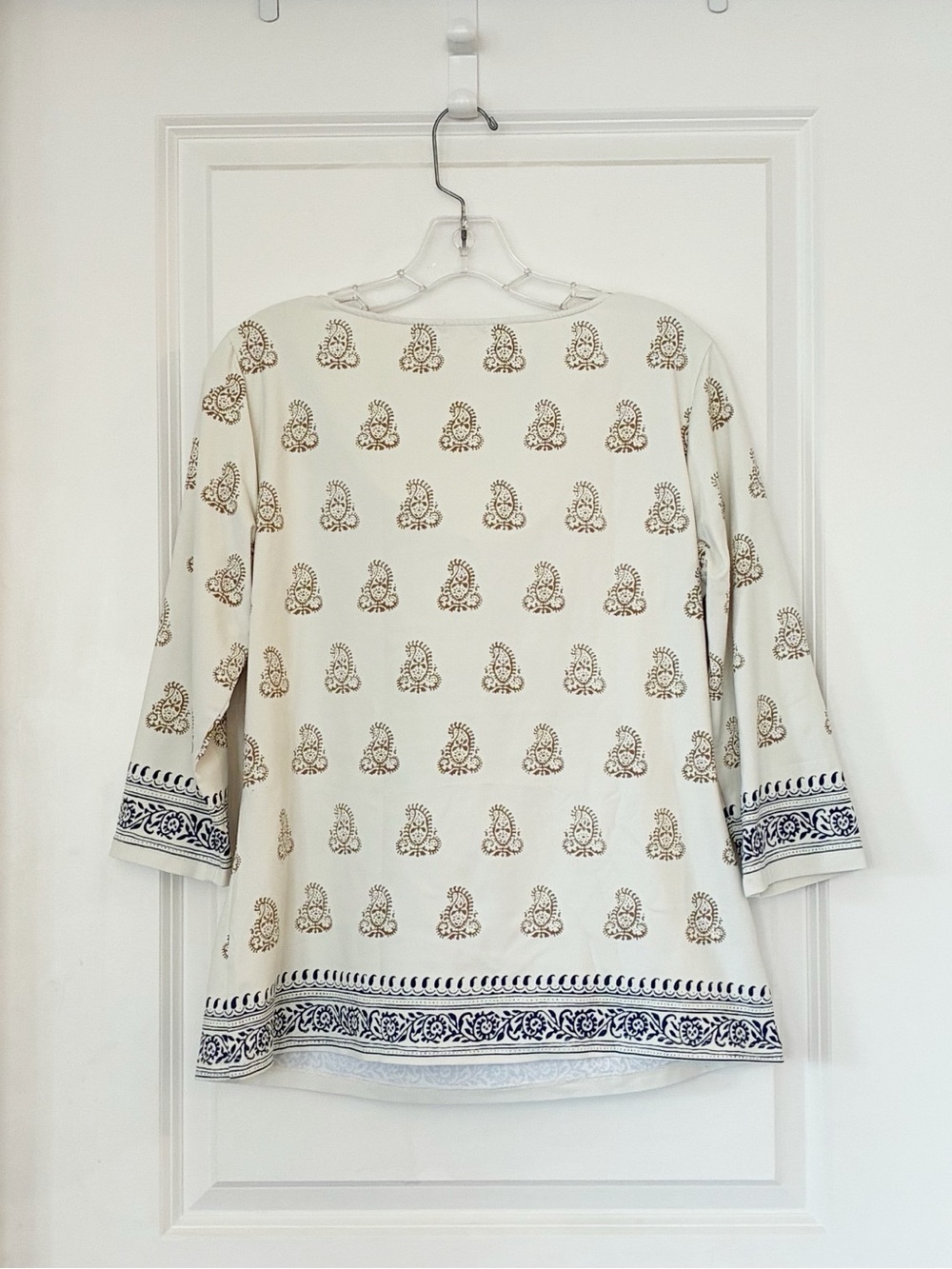 J. McLaughlin Printed Drape Neck Top Ivory Blue 3/4 Sleeve. Size Large - Picture 5 of 12